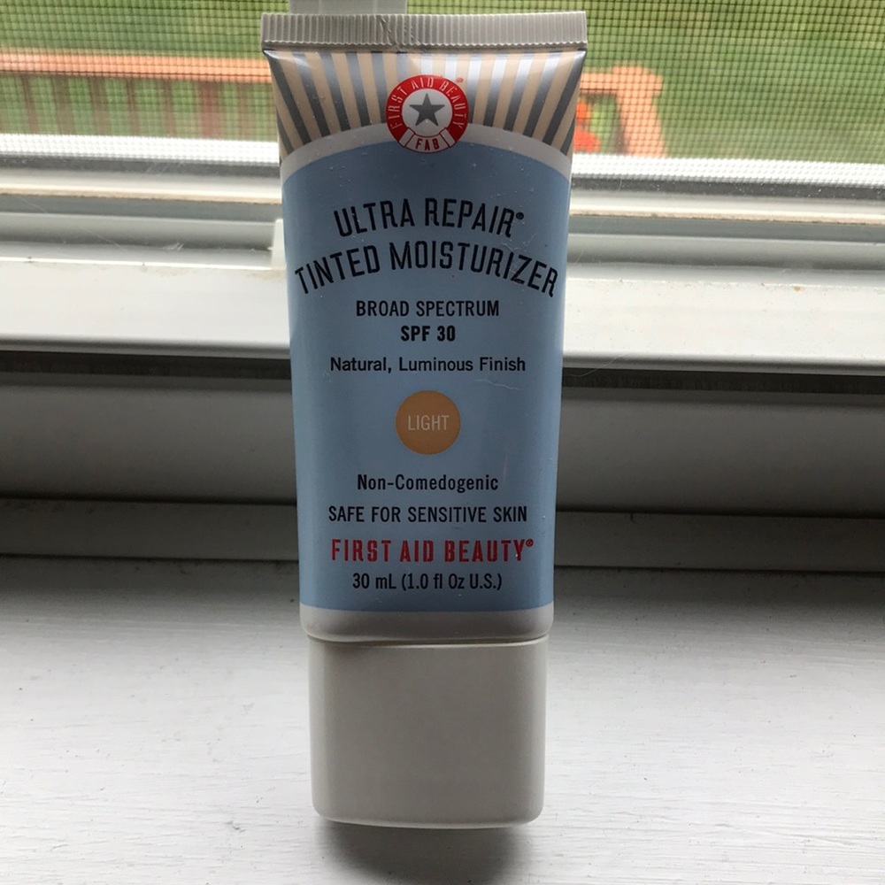First aid beauty tinted moisturizer